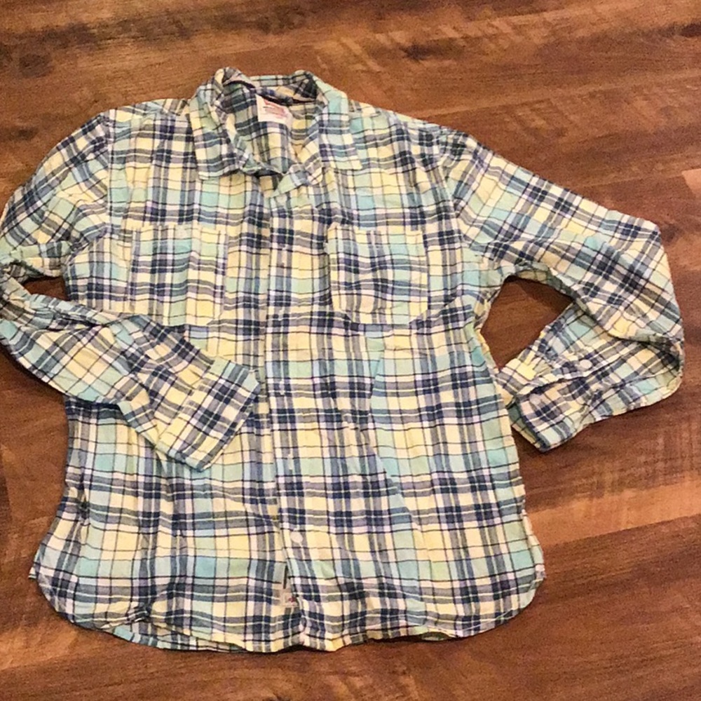 Levi’s Shirt  good condition never worn